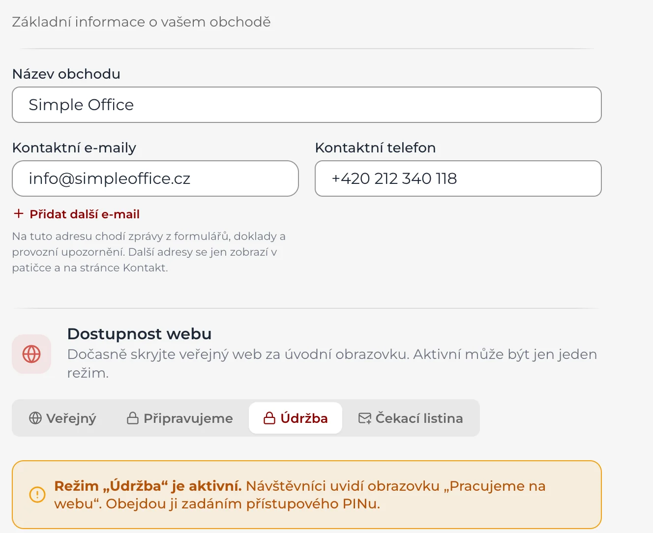 Nastavení, oddíl Obecné: název obchodu, kontaktní e-maily a telefon, pod nimi Dostupnost webu se čtyřmi režimy a zapnutým režimem Údržba.